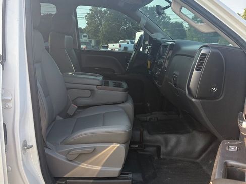 Used 2015 Chevrolet Silverado 2500 W/T w/ WT Convenience Package AWD/4WD image 11