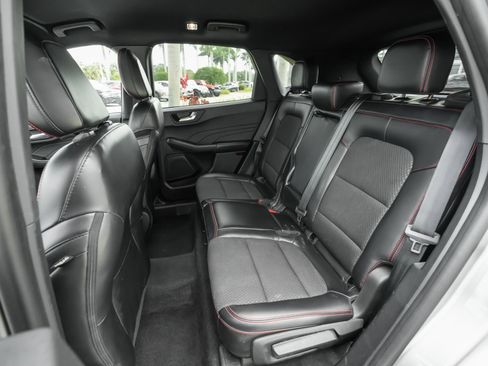 Used 2023 Ford Escape ST-Line image 18