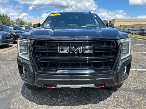 Used 2021 GMC Yukon XL AT4 w/ AT4 Premium Plus Package AWD/4WD image 21