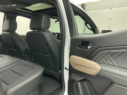 New 2026 GMC Canyon Denali AWD/4WD image 34