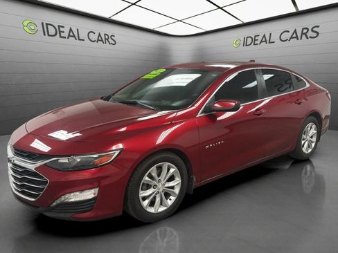 Used 2021 Chevrolet Malibu LT FWD image 1