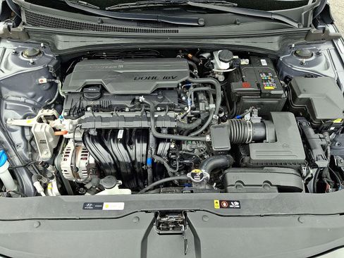 Used 2024 Hyundai Elantra Limited FWD image 29