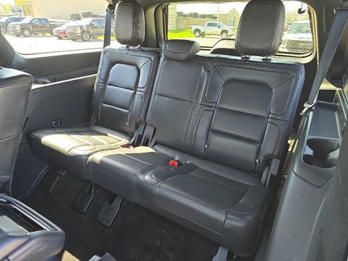 Used 2022 Lincoln Navigator L Reserve AWD/4WD image 18