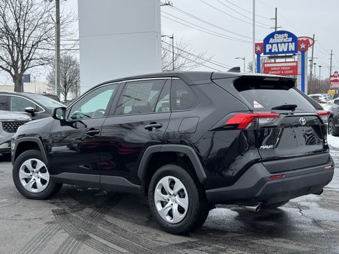 Used 2024 Toyota RAV4 LE image 17