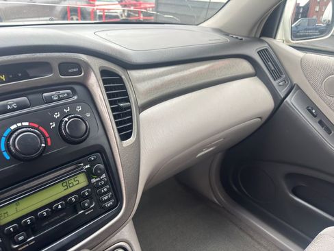 Used 2003 Toyota Highlander Limited image 27