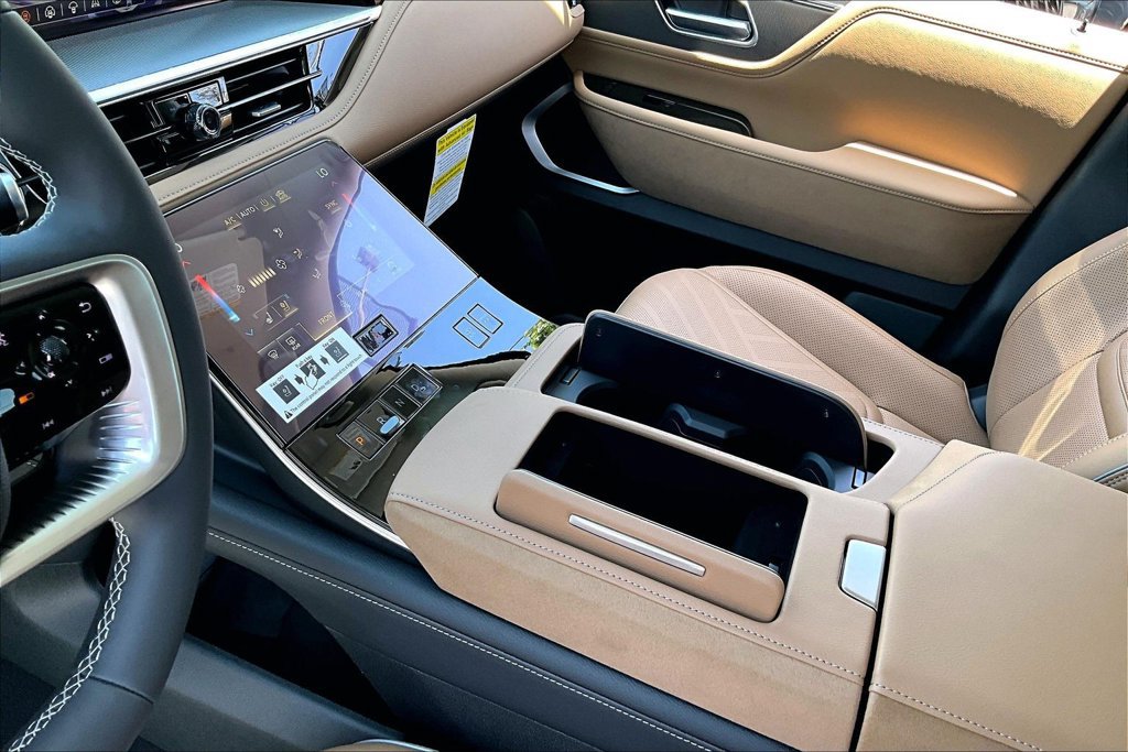 New 2027 INFINITI QX80 Luxe RWD image 15