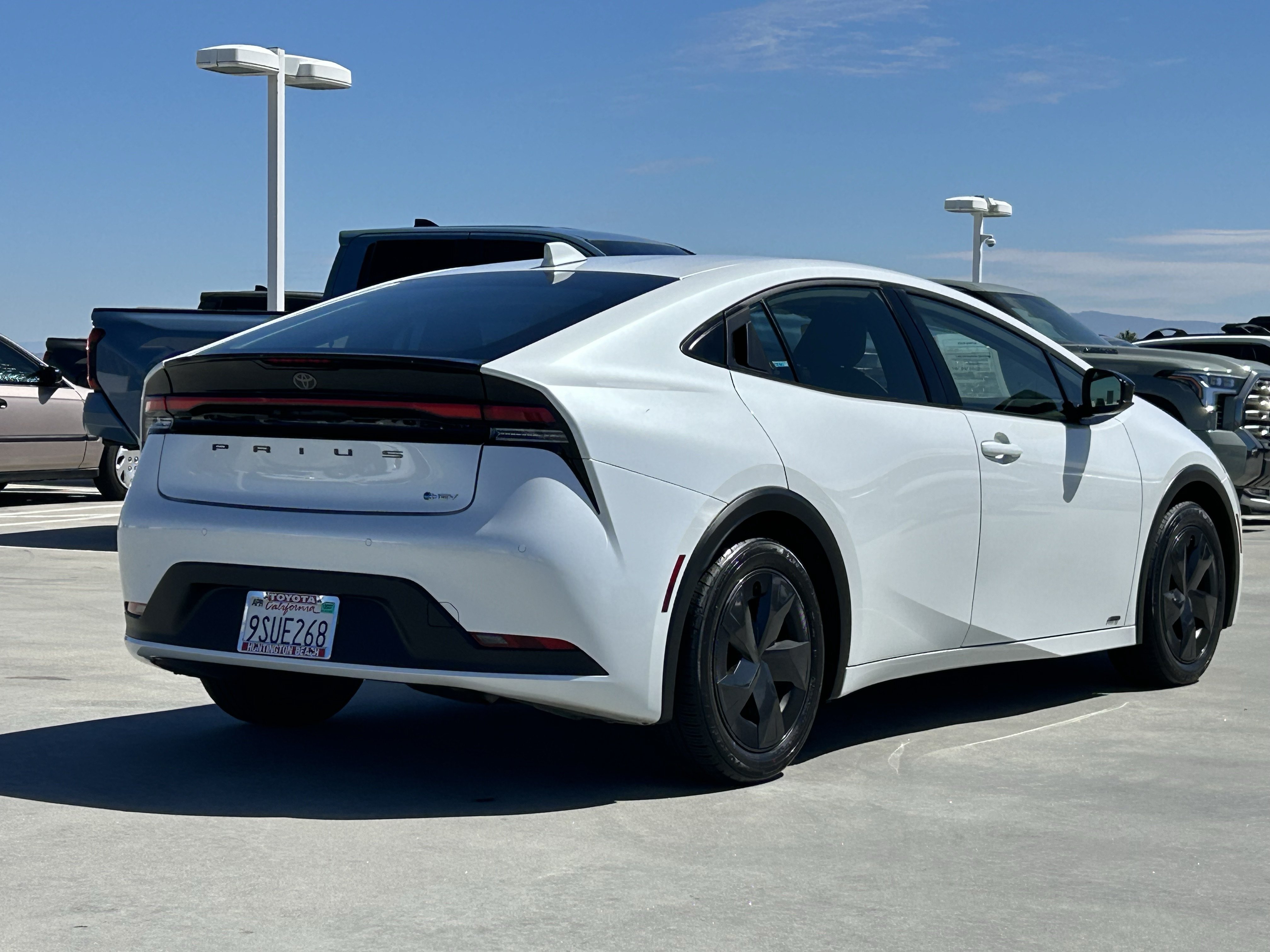 Certified 2025 Toyota Prius LE AWD/4WD image 3