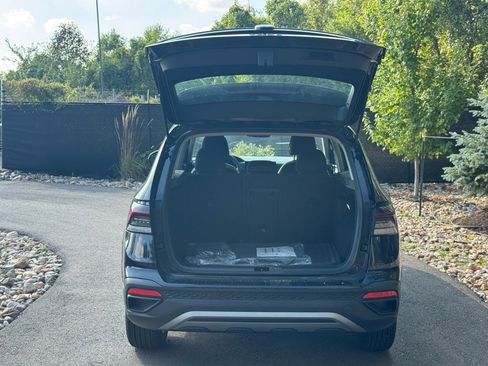 New 2025 Volkswagen Taos S image 15