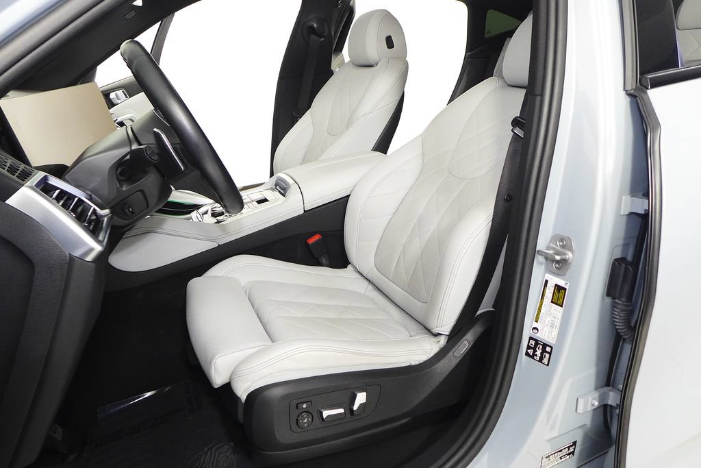 Used 2024 BMW X6 xDrive40i w/ Premium Package AWD/4WD image 21