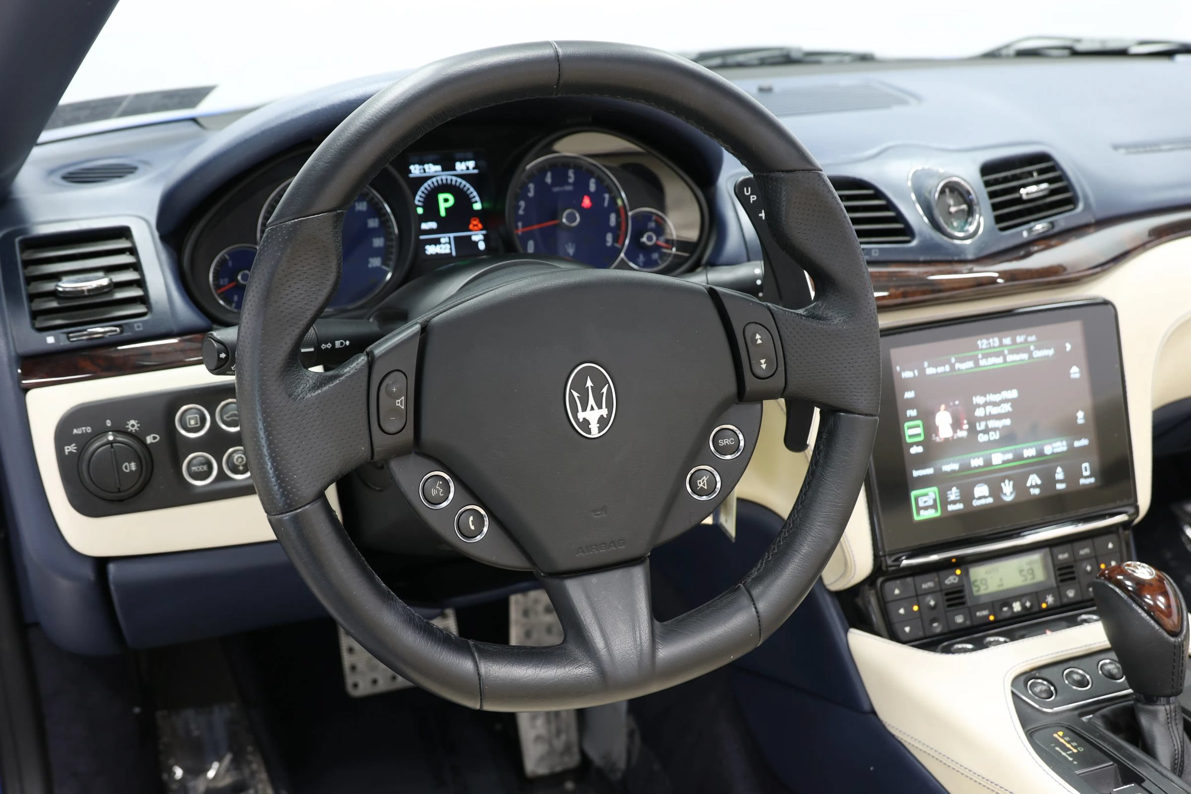 Used 2018 Maserati GranTurismo Sport RWD image 27