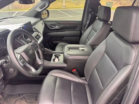 Used 2024 Chevrolet Tahoe Z71 w/ Z71 Off-Road Package image 14