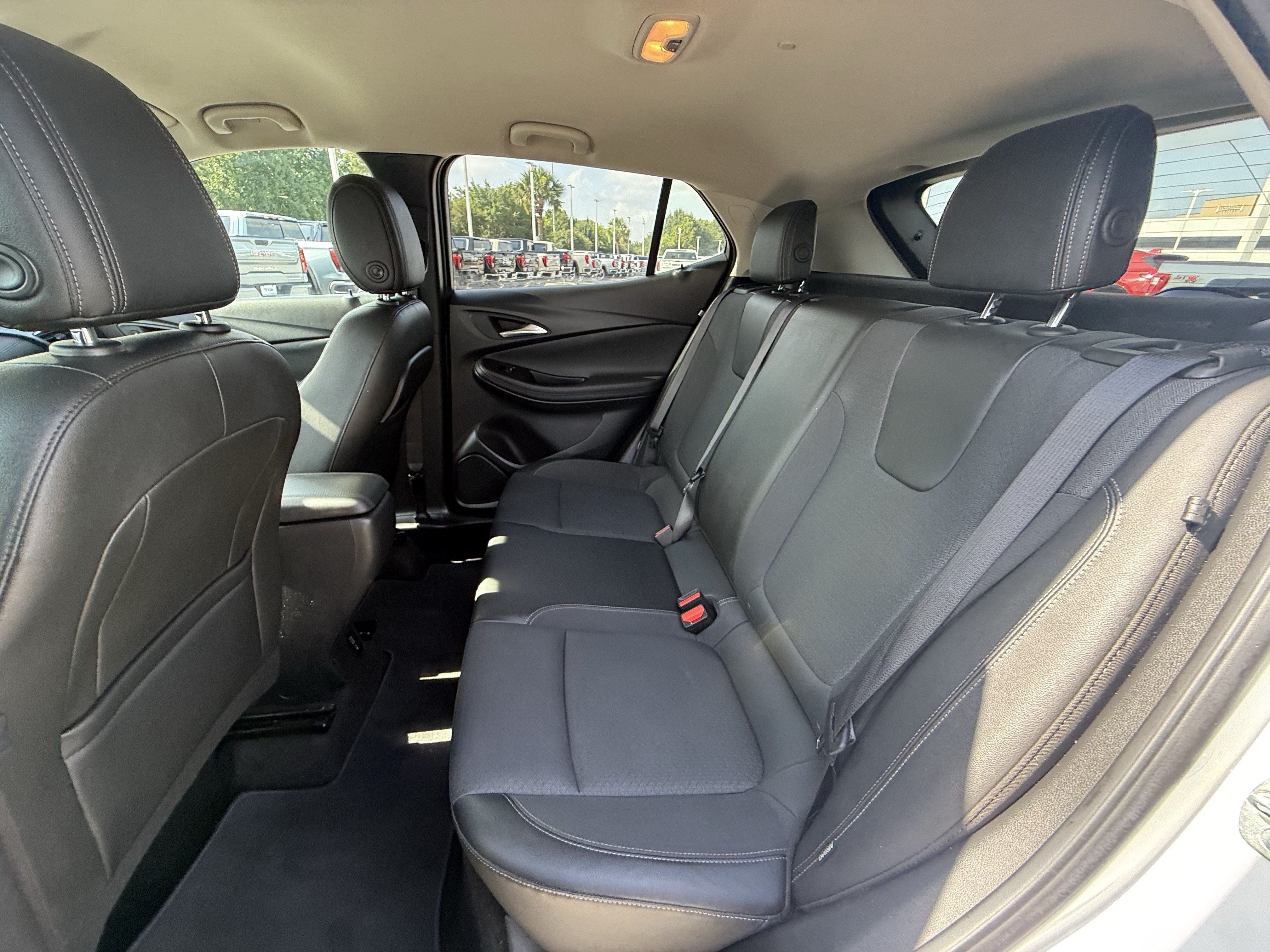 Used 2023 Buick Encore GX Preferred FWD image 29