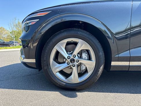 Used 2026 Genesis GV70 2.5T Advanced AWD/4WD image 11