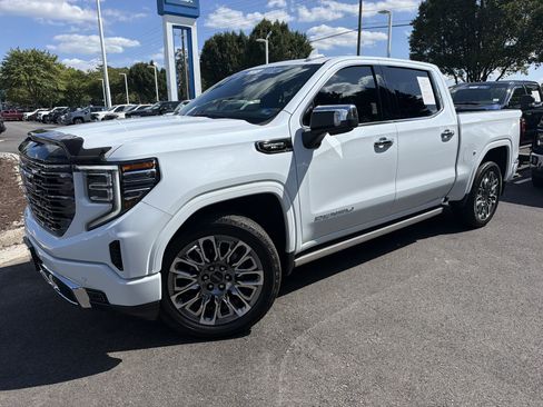 Used 2026 GMC Sierra 1500 Denali Ultimate AWD/4WD image 5