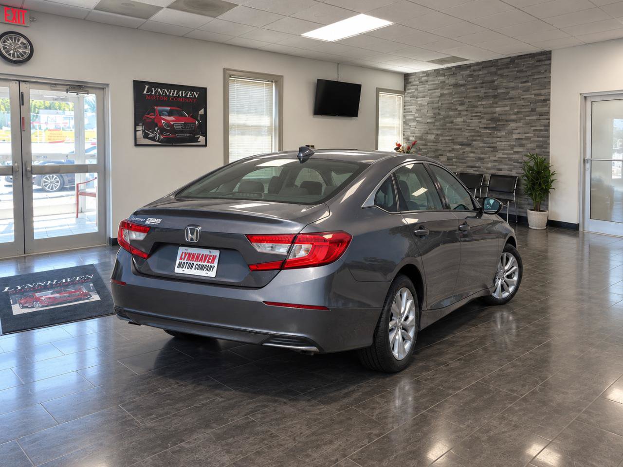 Used 2019 Honda Accord LX image 4