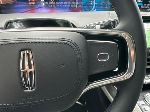 New 2026 Lincoln Nautilus Reserve AWD/4WD image 25