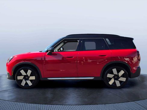 Certified 2025 MINI Cooper Countryman S w/ Comfort Package Max AWD/4WD image 3