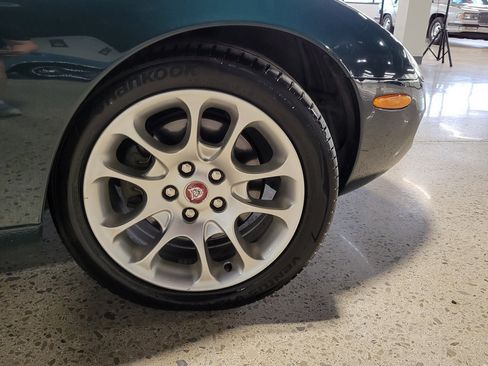 Used 2000 Jaguar XK8 Convertible RWD image 5