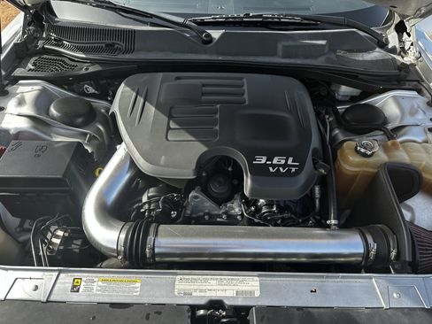 Used 2012 Dodge Challenger SXT image 23