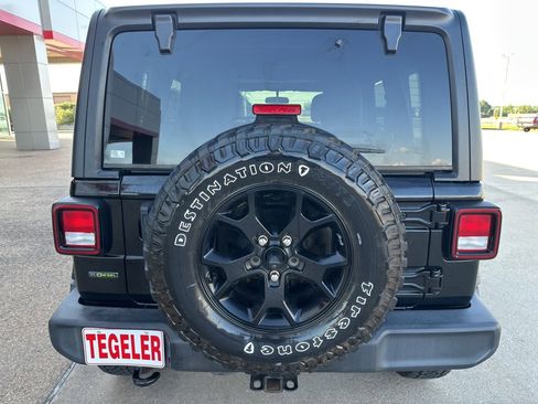 Used 2021 Jeep Wrangler Unlimited Sport image 6