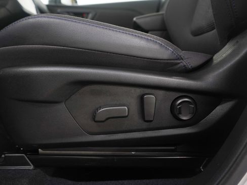 Used 2025 Subaru Forester Premium image 21