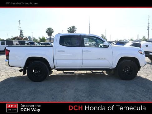 Used 2021 Toyota Tacoma SR5 RWD image 5