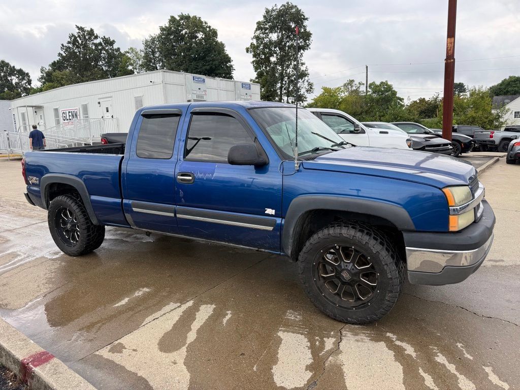 Used 2004 Chevrolet Silverado 1500 4x4 Extended Cab w/ Light Duty Power Package image 5