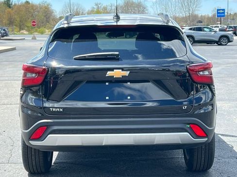 New 2026 Chevrolet Trax LT w/ Driver Confidence Package FWD image 39