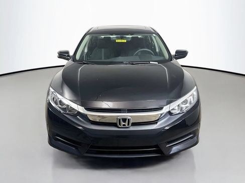 Used 2018 Honda Civic EX image 2