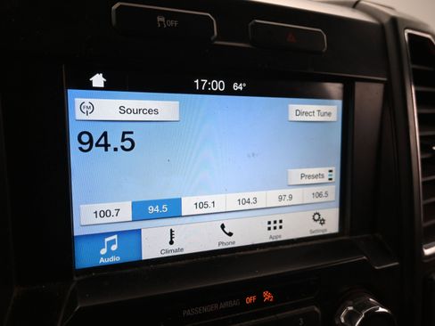 Used 2016 Ford F150 Lariat image 21