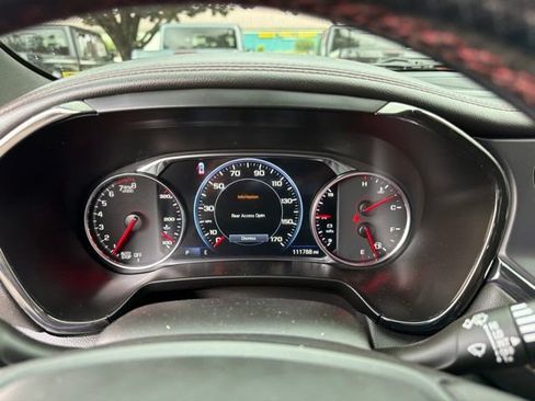 Used 2021 Chevrolet Blazer RS w/ Enhanced Convenience Package FWD image 25