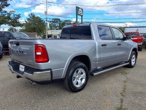 Certified 2025 RAM 1500 Big Horn AWD/4WD image 31