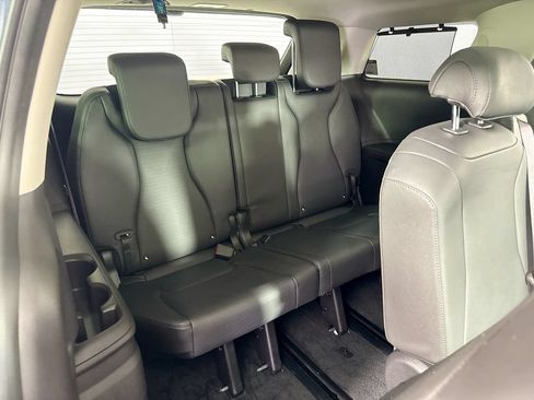 Used 2025 Kia Carnival SX Prestige FWD image 36