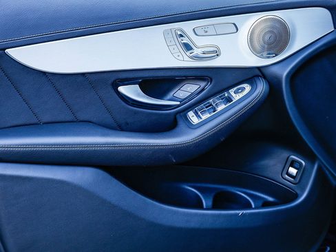 Used 2023 Mercedes-Benz GLC 300 4MATIC Coupe image 21