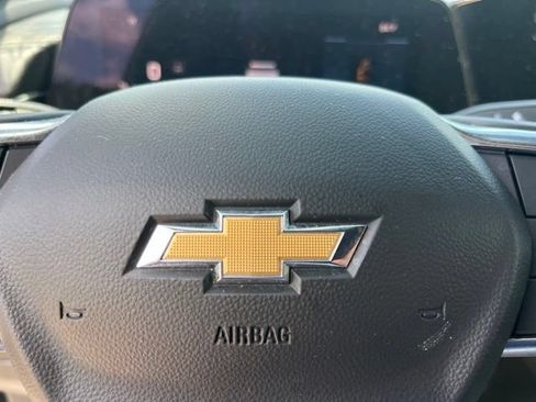 Used 2025 Chevrolet Tahoe Premier RWD image 32