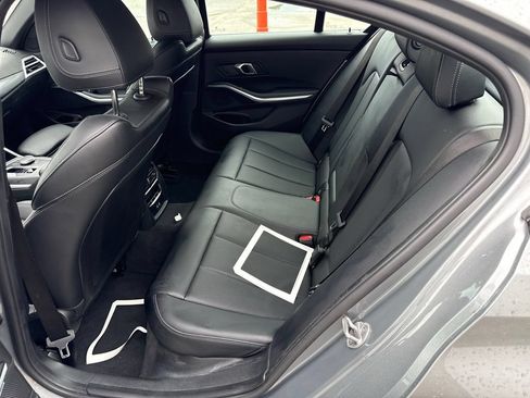 Used 2025 BMW 330i Sedan w/ Convenience Package RWD image 11
