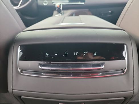 Used 2023 Cadillac Escalade Sport Platinum image 15