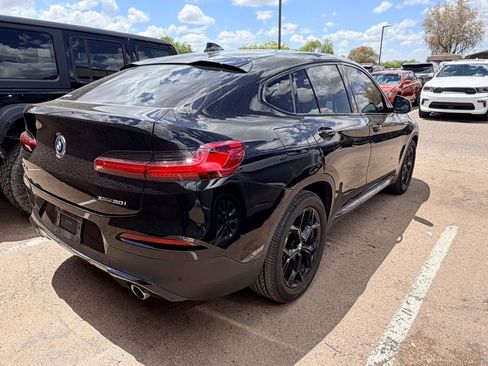 Used 2021 BMW X4 xDrive30i w/ Premium Package AWD/4WD image 4