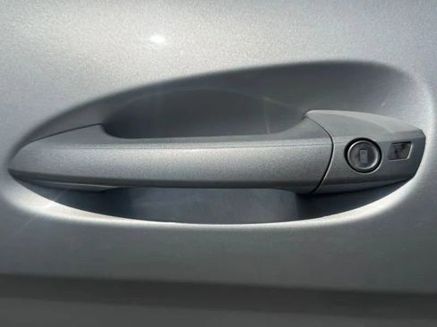 Used 2014 Mercedes-Benz C 250 Sedan image 11