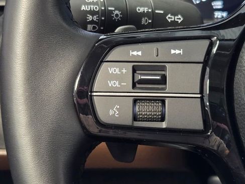 Used 2024 Honda Pilot Elite image 35