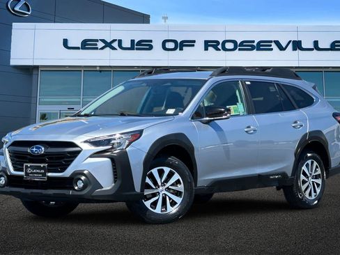 Used 2024 Subaru Outback Premium AWD/4WD image 1