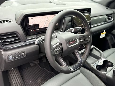Used 2026 GMC Terrain AT4 w/ Convenience Package III AWD/4WD image 16