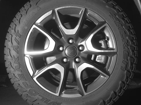 Used 2025 Jeep Compass Trailhawk AWD/4WD image 13