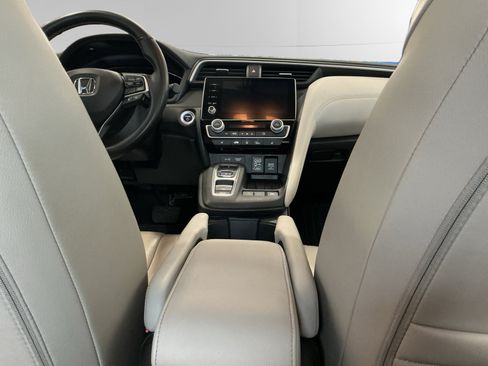 Used 2019 Honda Insight Touring image 10