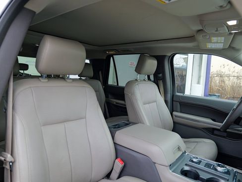 Used 2018 Ford Expedition XLT w/ Equipment Group 202A image 37