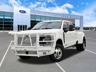 Used 2024 Ford F350 Lariat w/ Lariat Ultimate Package video 1