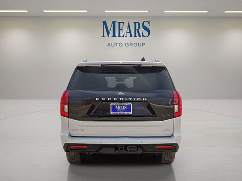 Used 2025 Ford Expedition Max Active image 4
