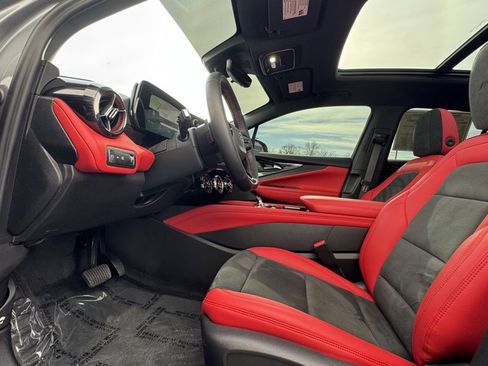 Used 2025 Chevrolet Blazer EV RS image 24