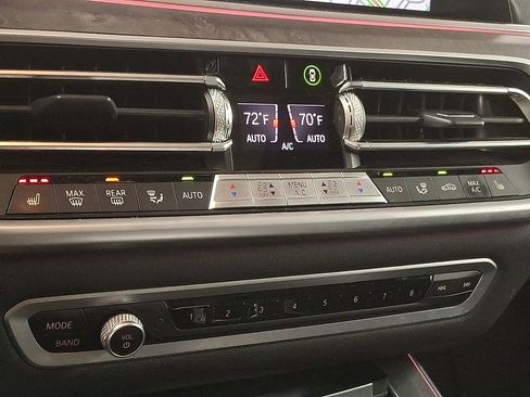 Certified 2022 BMW X5 xDrive40i w/ M Sport Package image 14