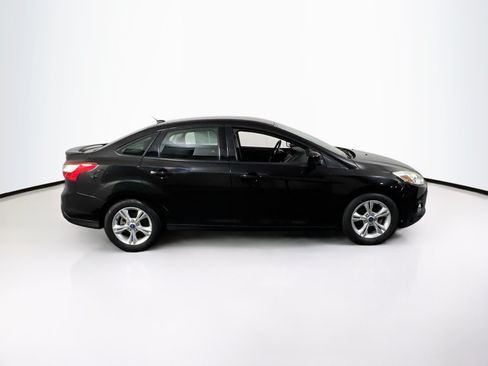 Used 2012 Ford Focus SE FWD image 4